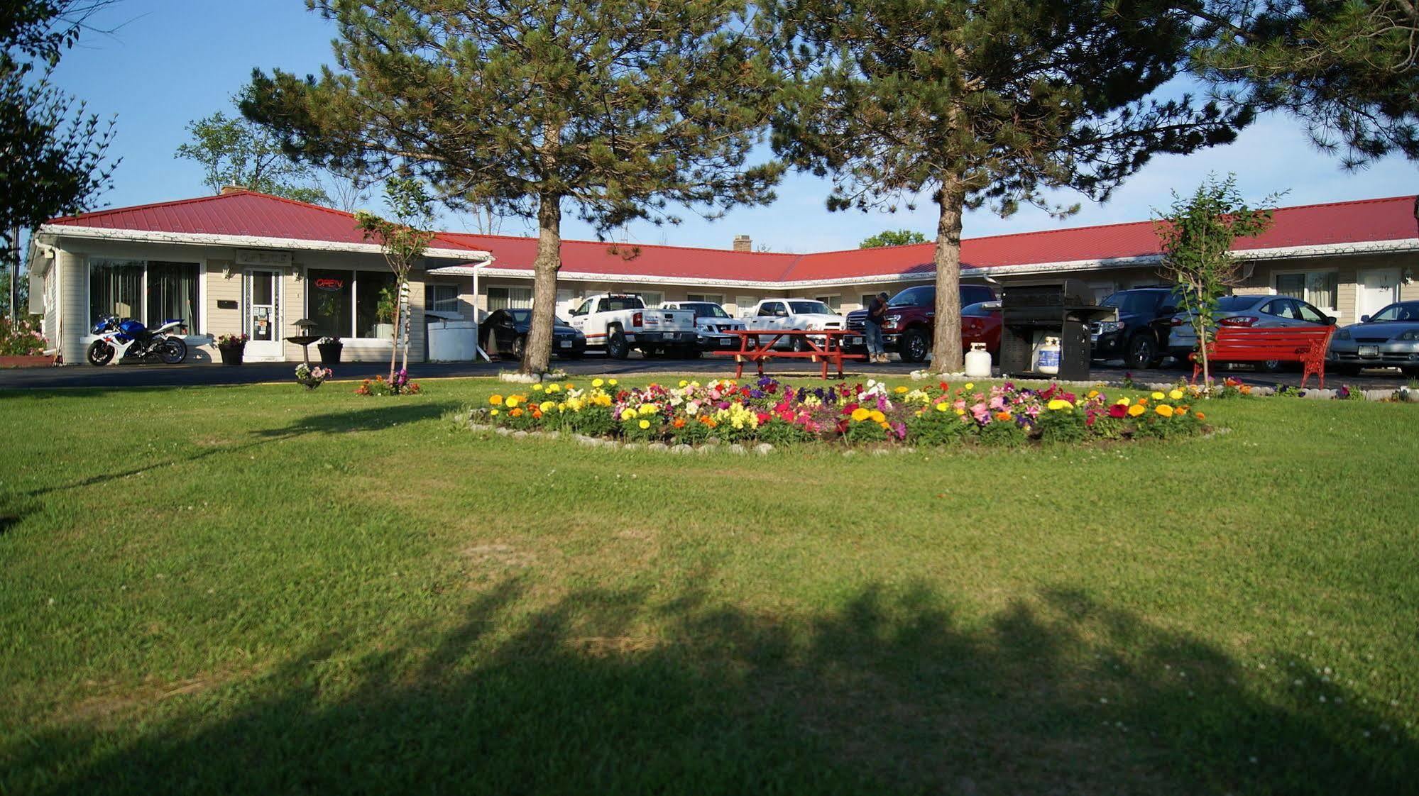 Blue Jay Motel Peterborough Exterior foto